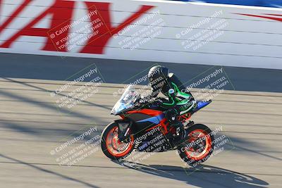 media/Jan-21-2022-Fastrack Riders (Fri) [[90b5309cc6]]/Level 1/Session 1 Front Straight/